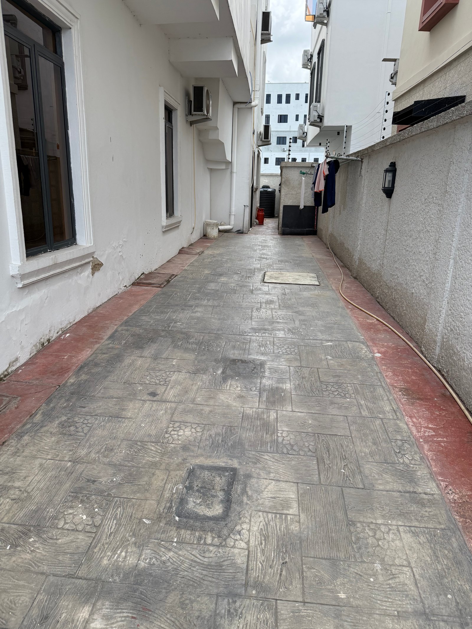 5-Bedroom Semi-Detached Duplex off Alexander