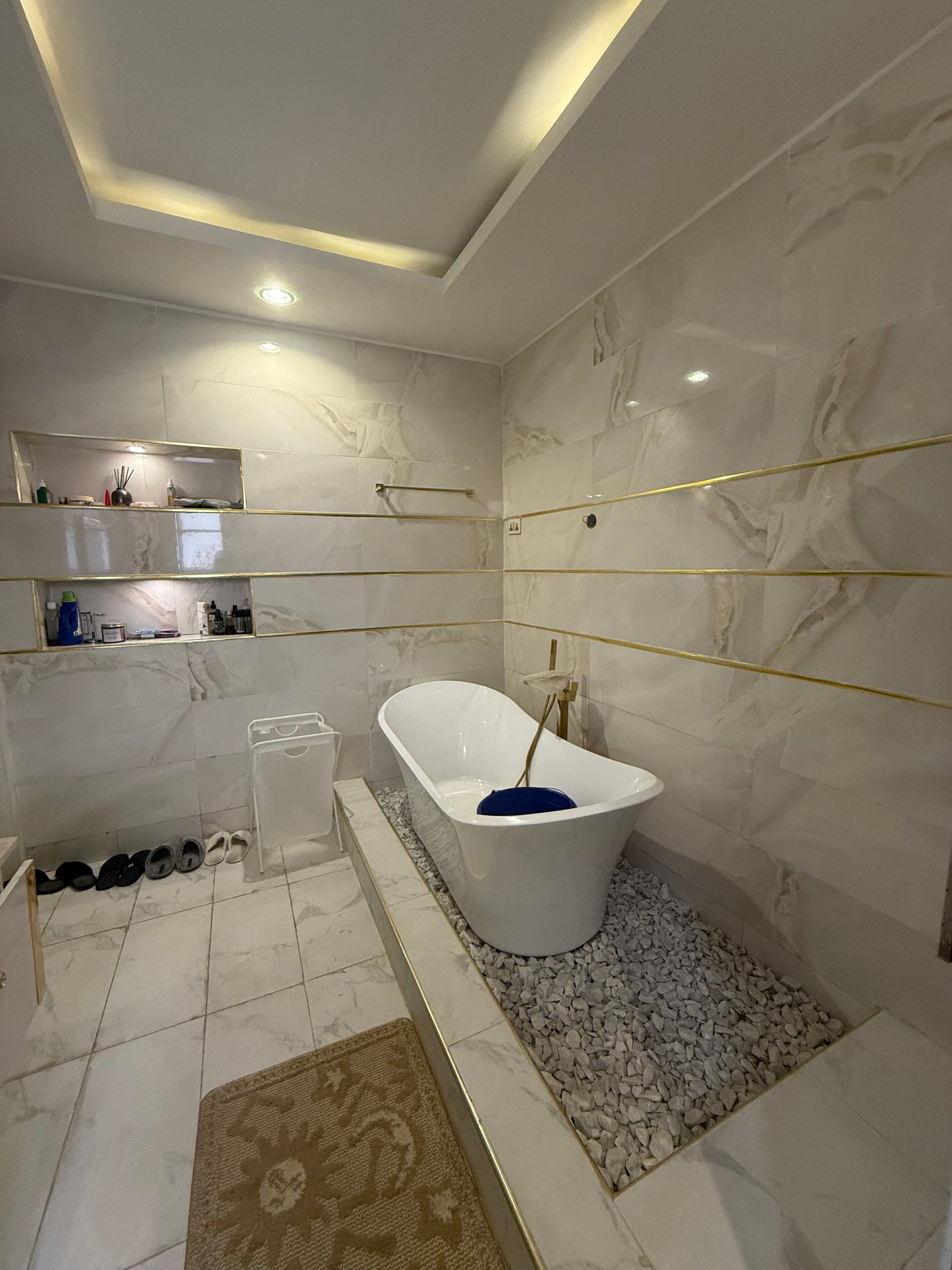 5-Bedroom Semi-Detached Duplex off Alexander