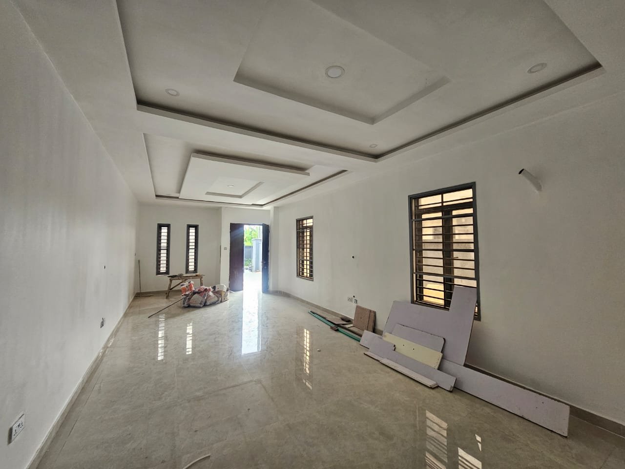 5-Bedroom Semi-Detached Duplex off Alexander