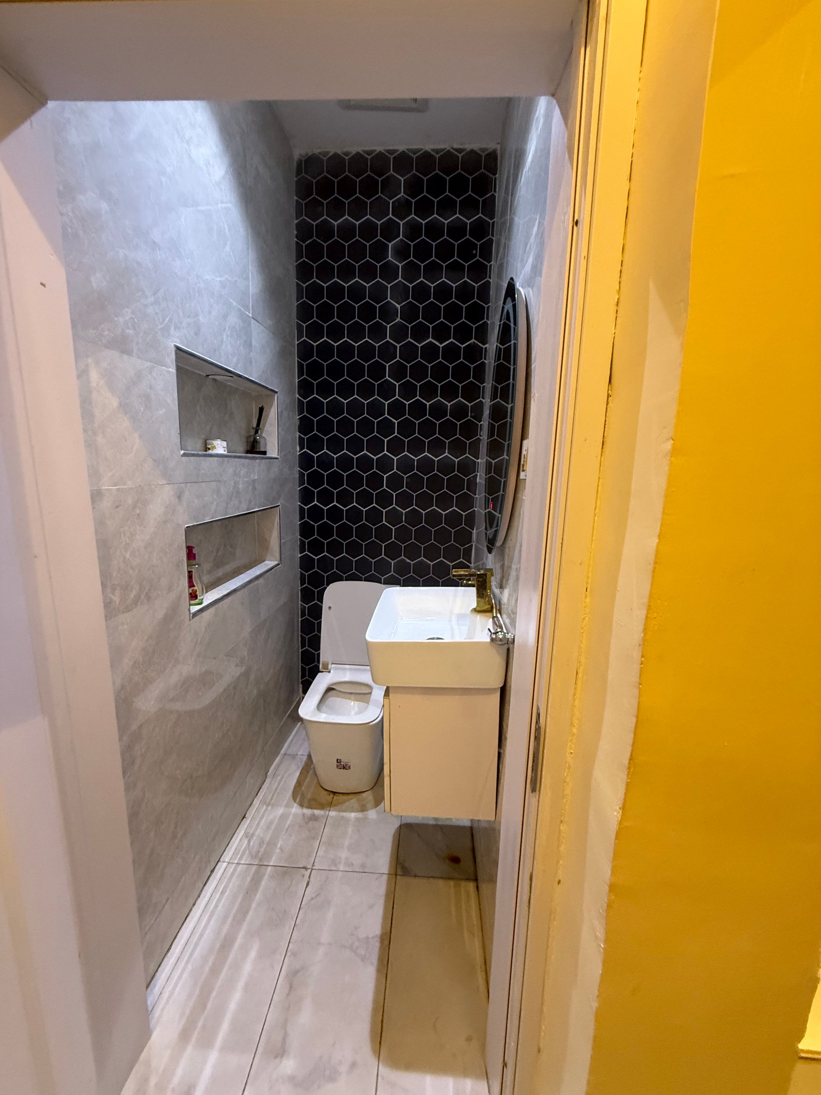 5-Bedroom Semi-Detached Duplex off Alexander