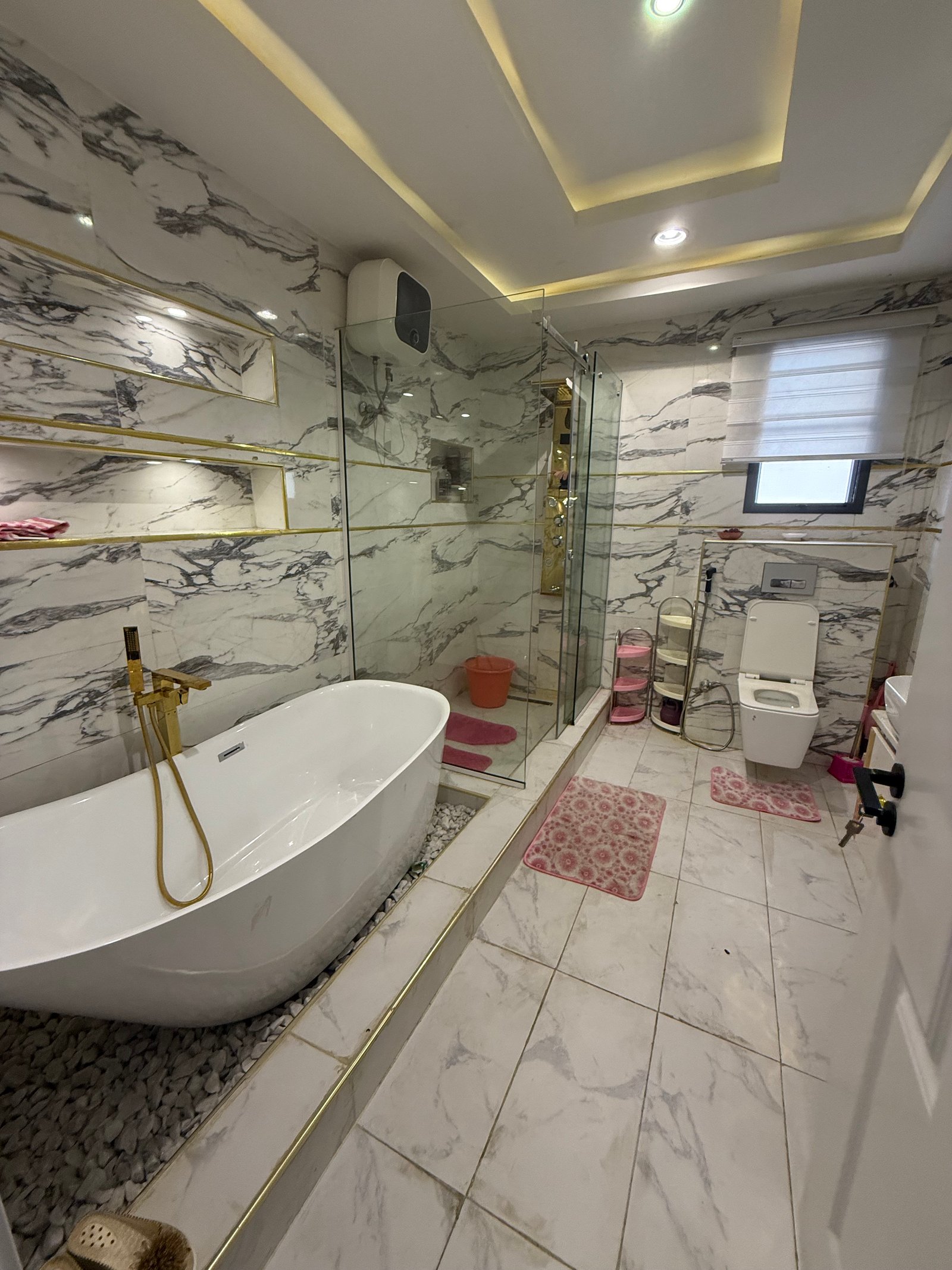 5-Bedroom Semi-Detached Duplex off Alexander
