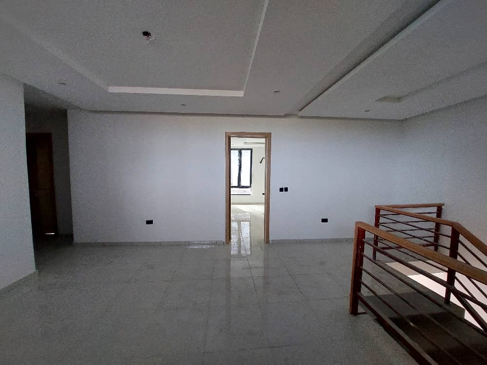 Brand New 4-Bedroom Maisonette off Hakeem Dickson