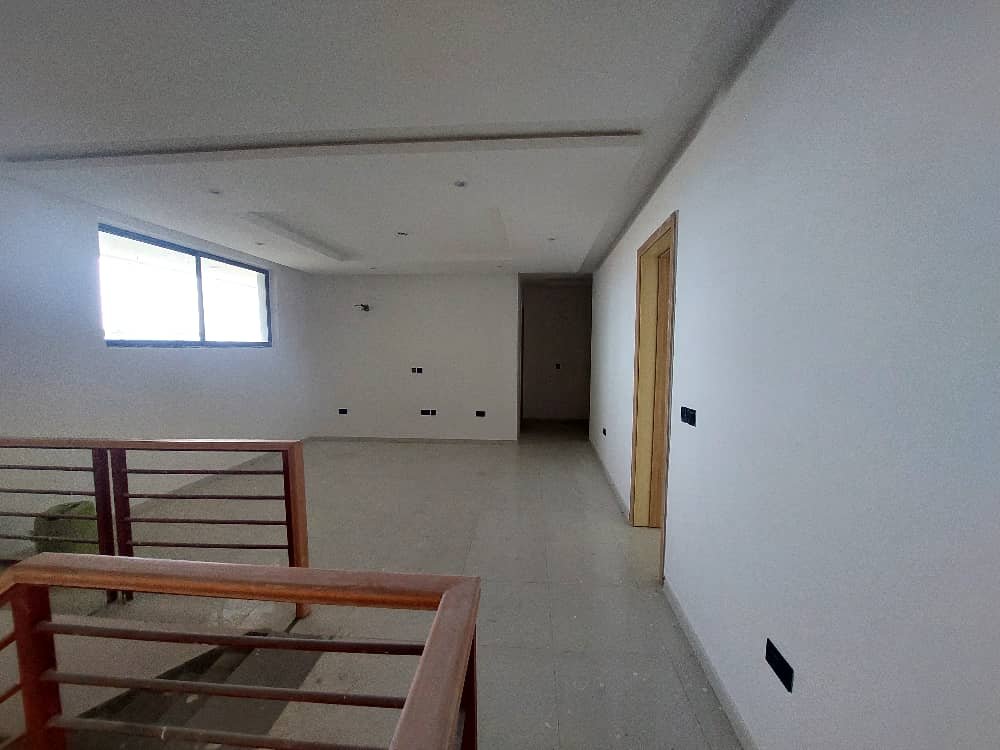 Brand New 4-Bedroom Maisonette off Hakeem Dickson