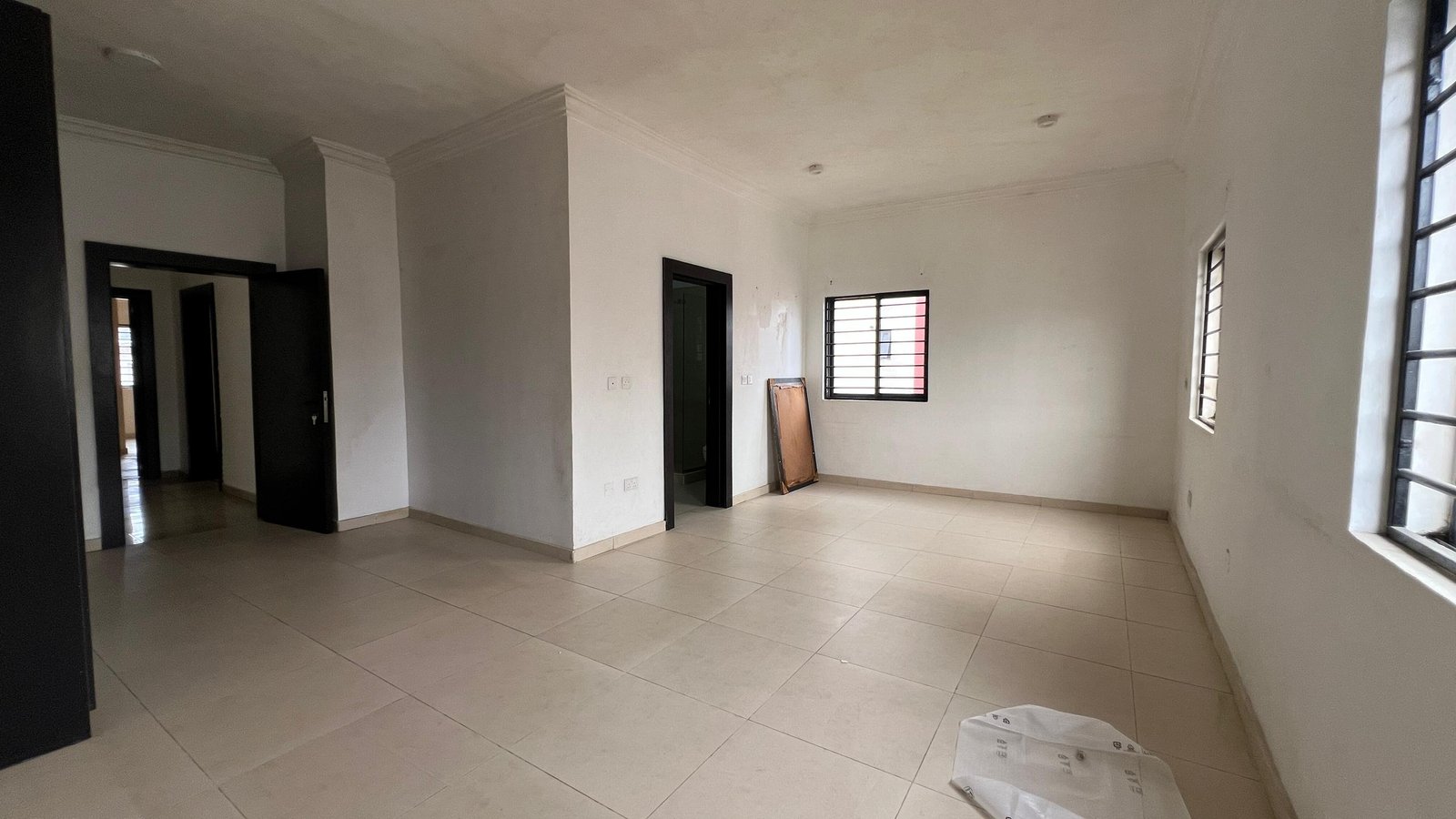 3-Bedroom Apartments at Bayview Estate