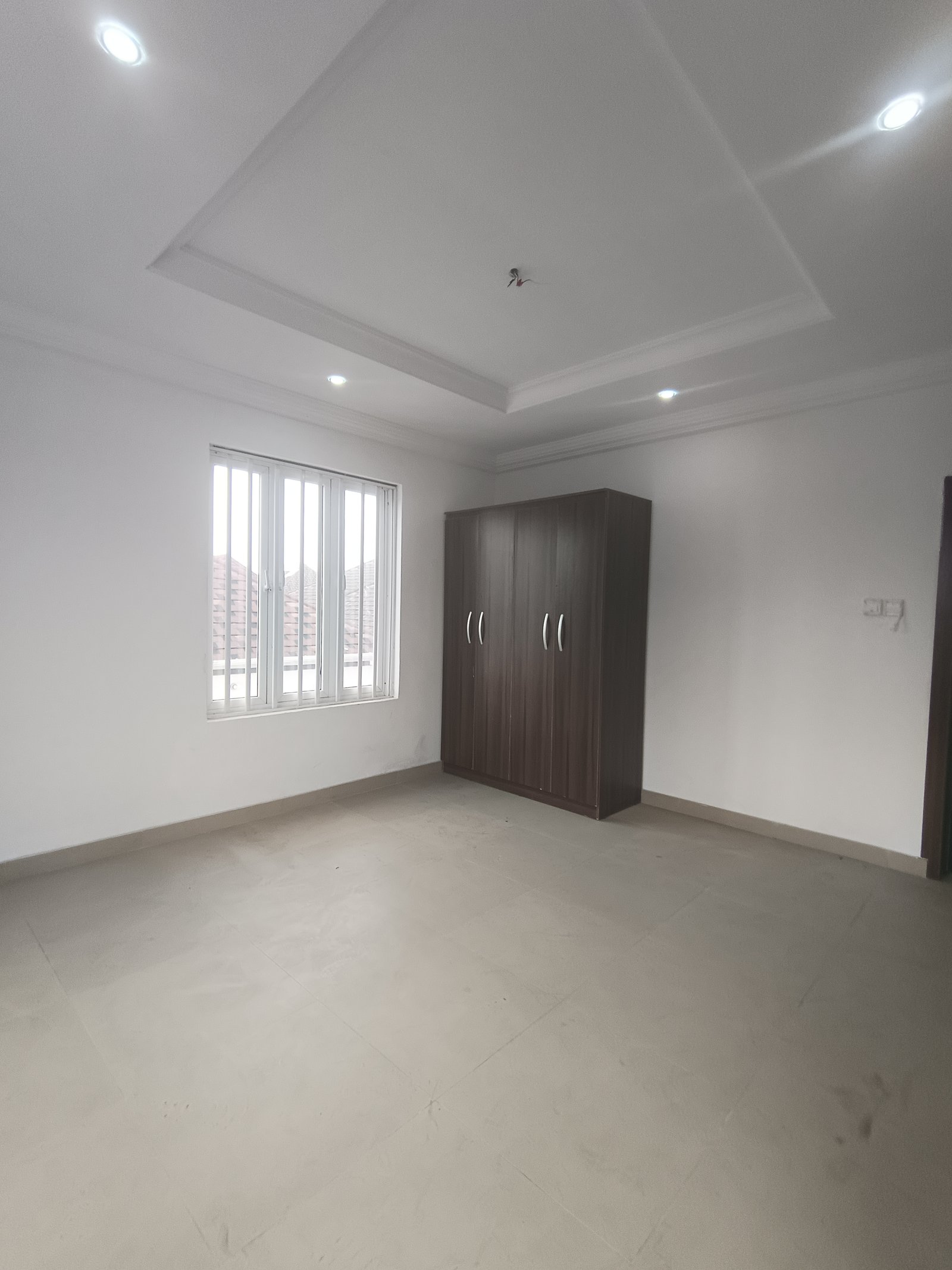 Newly Renovated 3-Bedroom Apartments, Idado