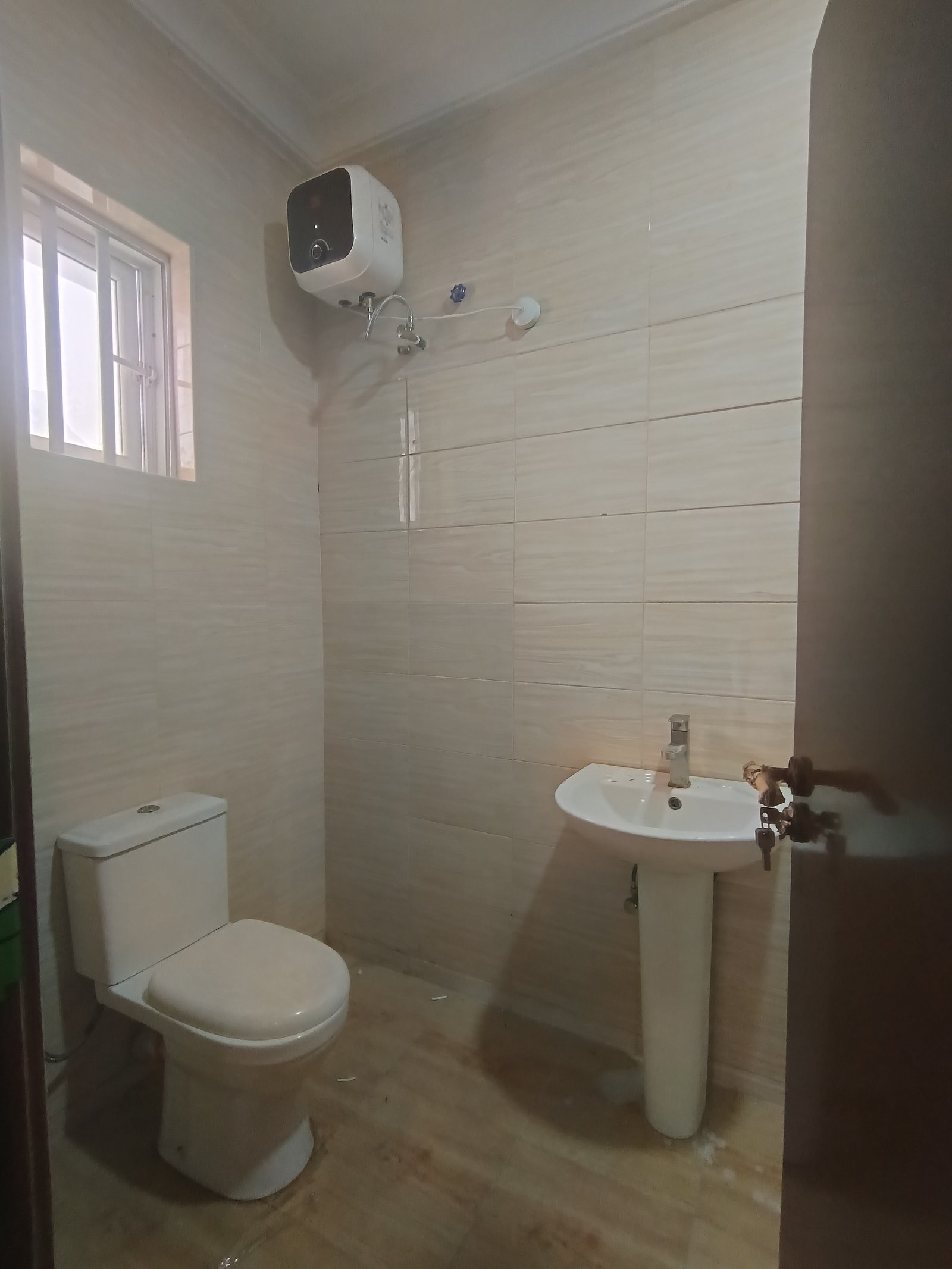 Newly Renovated 3-Bedroom Apartments, Idado