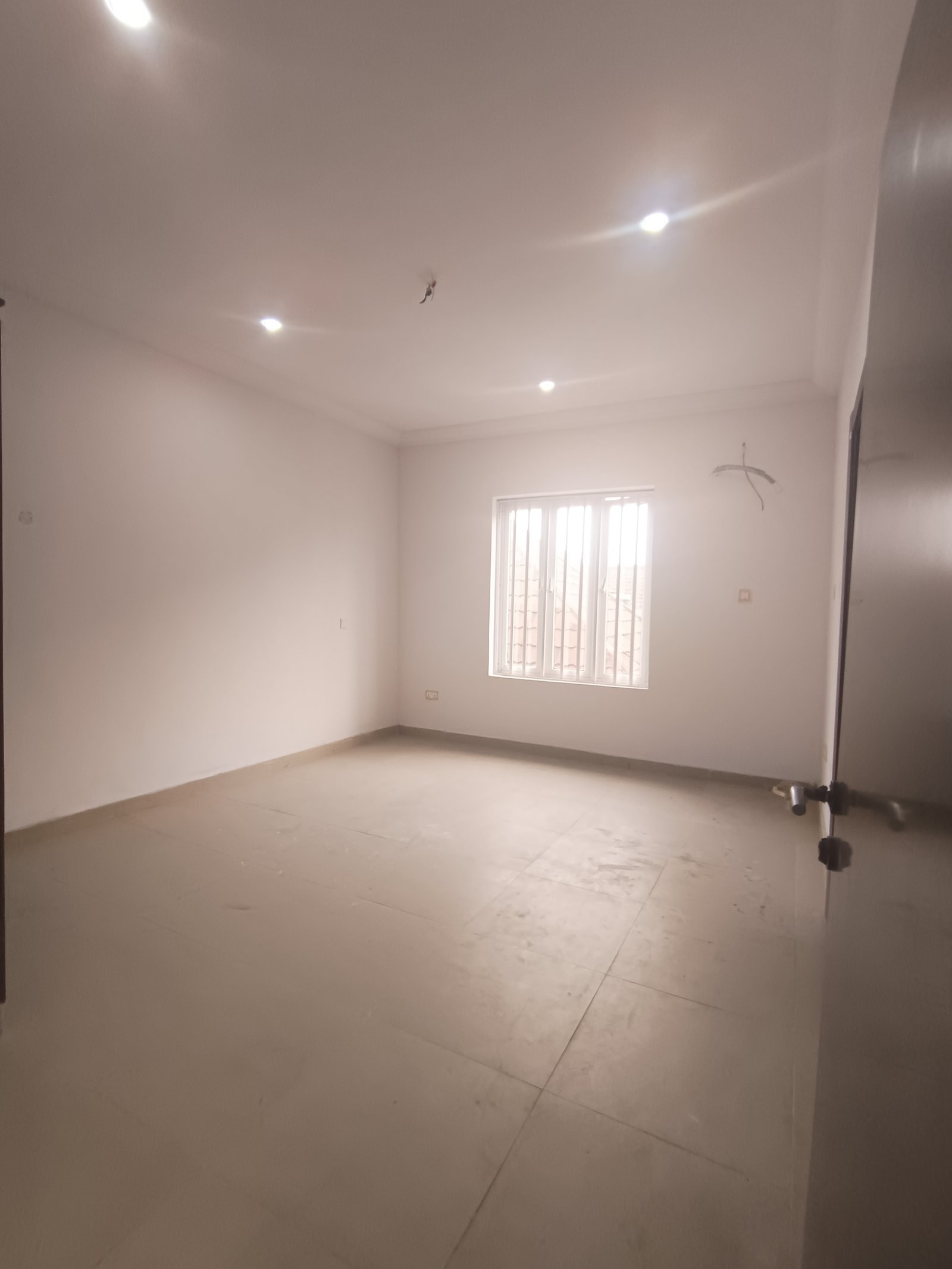 Newly Renovated 3-Bedroom Apartments, Idado