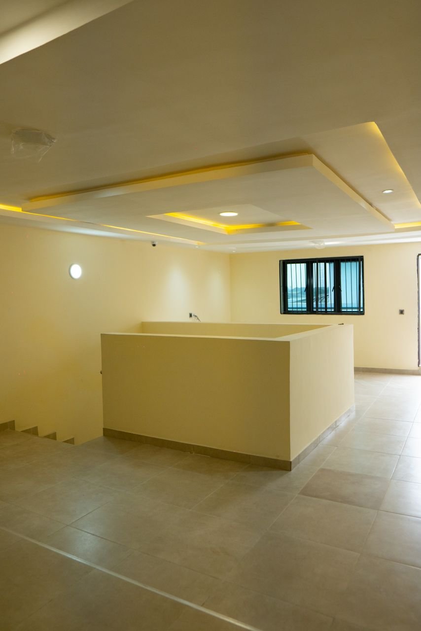 4-Bedroom Duplex with Pent Floor, Royal Gardens Estate
